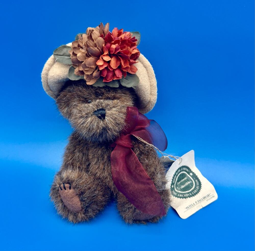 Boyds Bears Petula P Fallsbeary #919804 Bearwear Teddy Bear Hat Flowers Tags